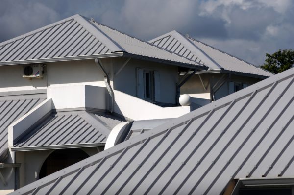 Metal Roof Repair Service